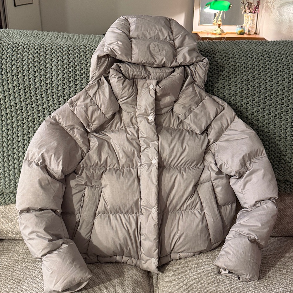 Lululemon Wunder Puff Cropped Jacket